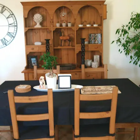 Gite St Emilion Braz A La Campagne, Carhaix 10 Min Holiday home *