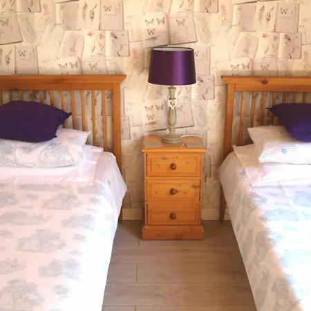 Holiday home Gite St Emilion Braz A La Campagne, Carhaix 10 Min